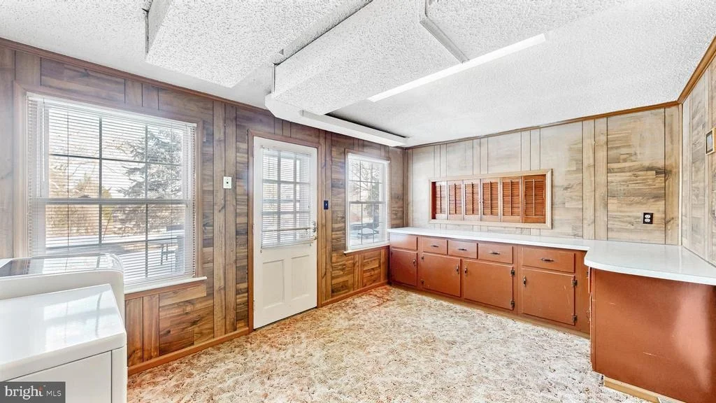 Photo of 102 MERIDEN DRIVE