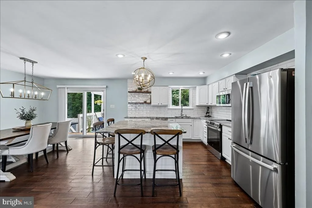 Photo of 24713 CUTSAIL DRIVE
