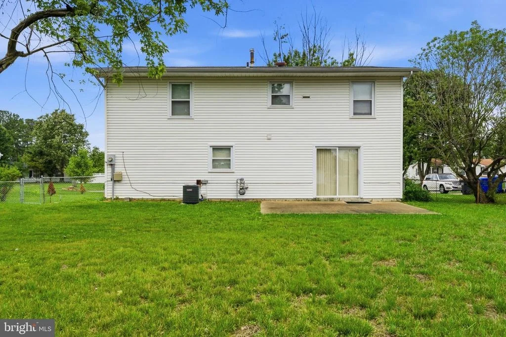 Photo of 215 COMPTON ROAD