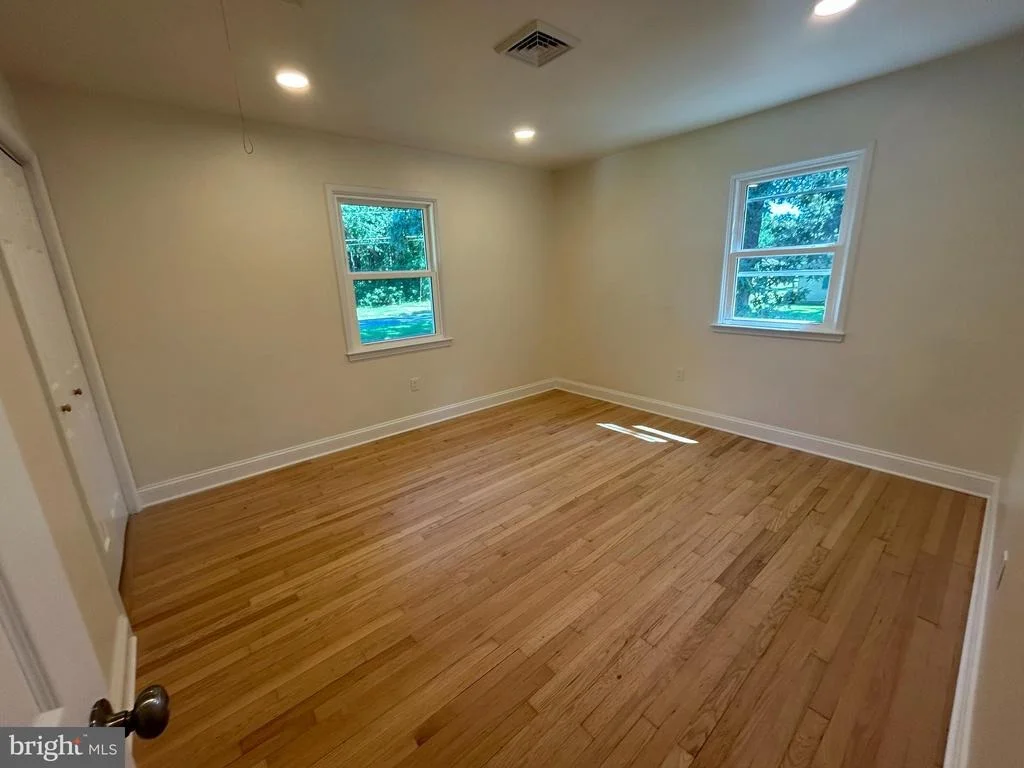 Photo of 125 FOREST ROAD