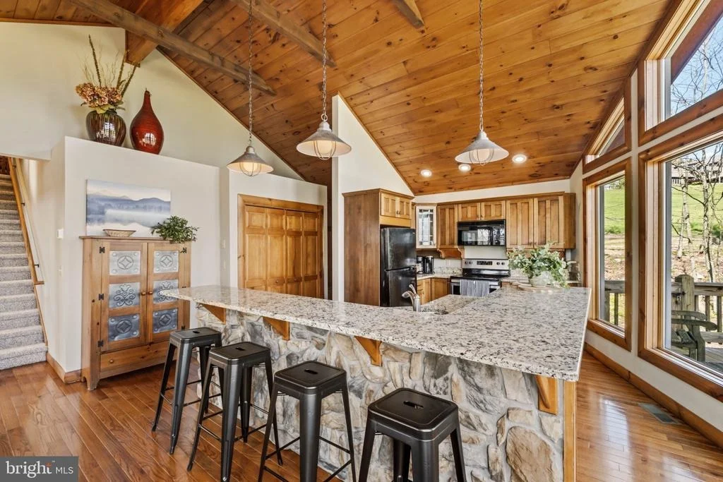 Photo of 206 HIGHLINE DRIVE