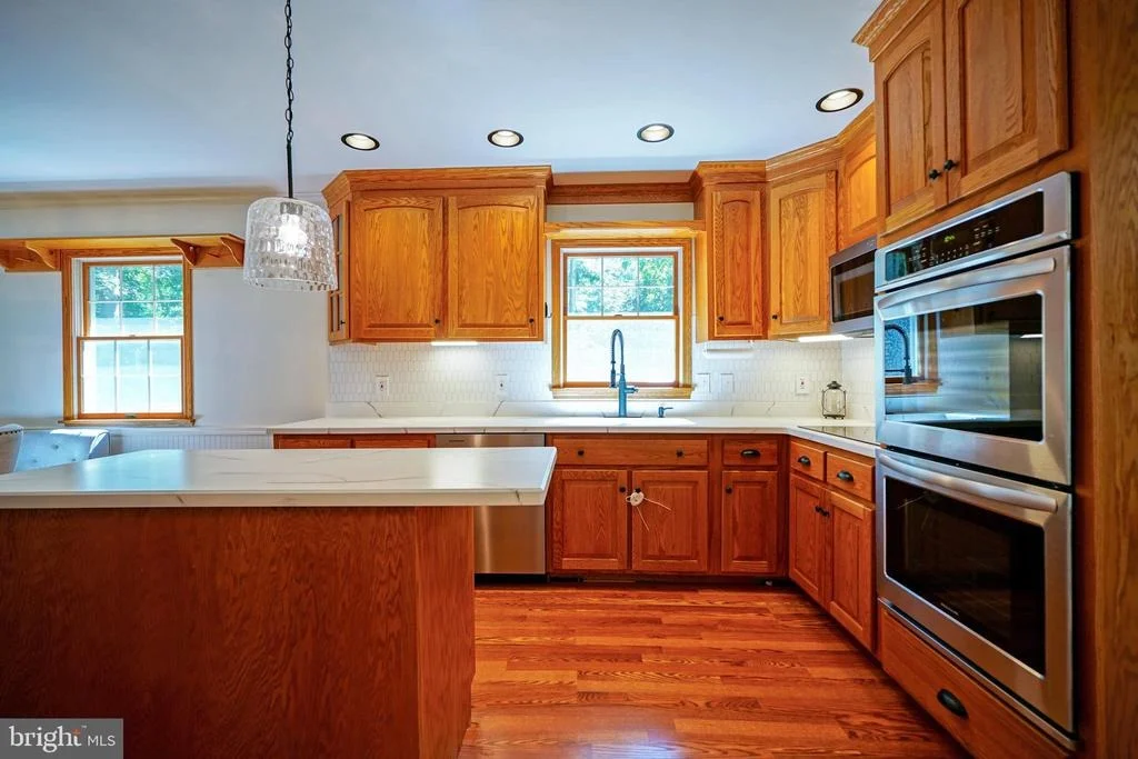 Photo of 101 OAK LANE