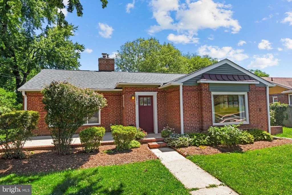 Photo of 10611 BUCKNELL DRIVE
