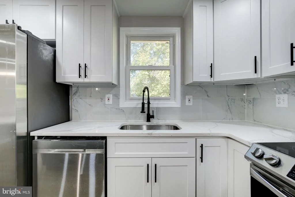 Photo of 1377 ROLLINGHOUSE DRIVE