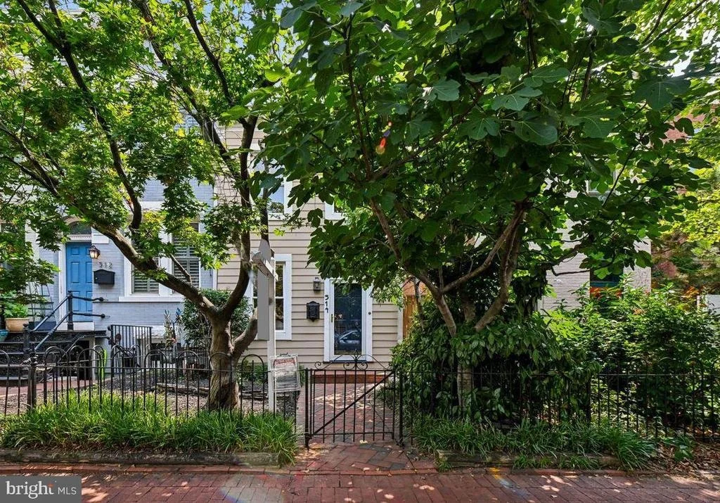 Photo of 514 13TH STREET SE