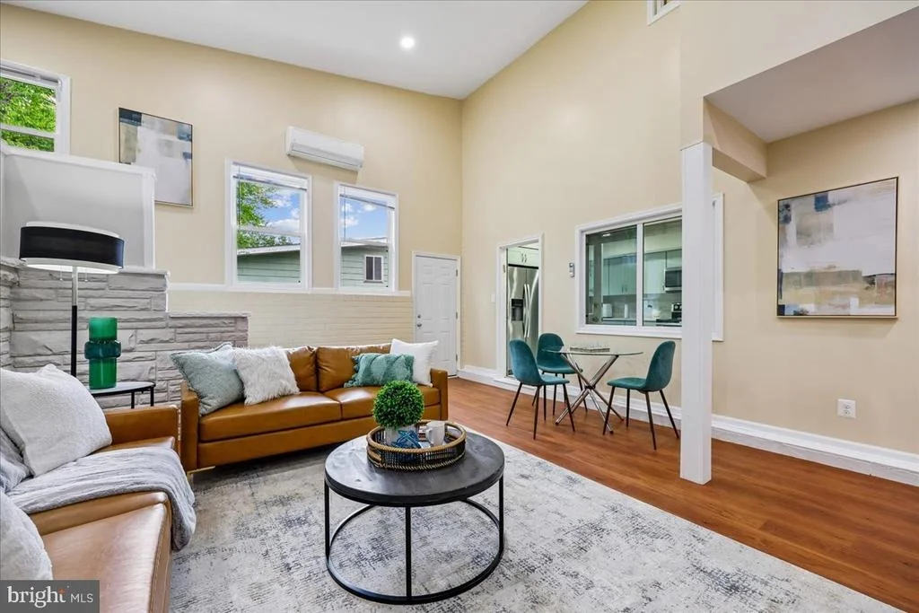 Photo of 11518 CHARLTON DRIVE