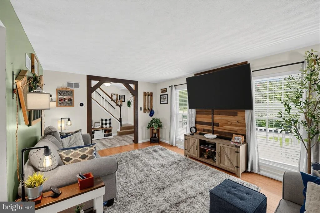 Photo of 553 CROSSBRIDGE DRIVE