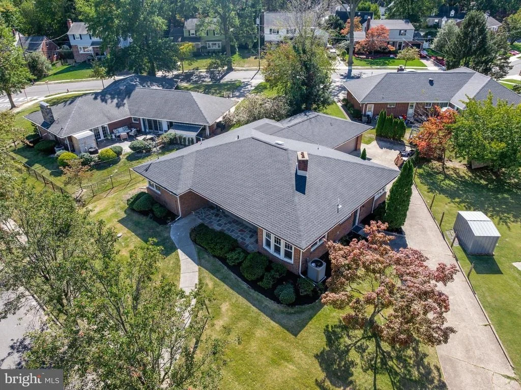 Photo of 206 HAMPTON ROAD