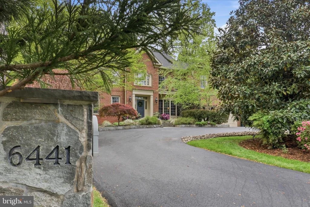 Photo of 6441 GEORGETOWN PIKE