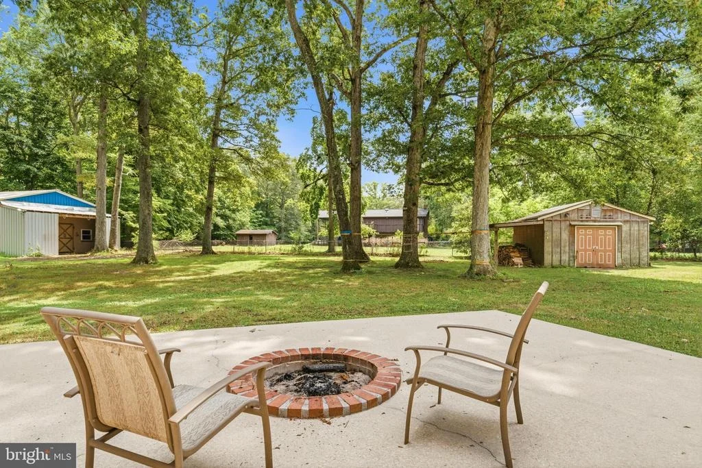 Photo of 6675 OAKWOOD CIRCLE