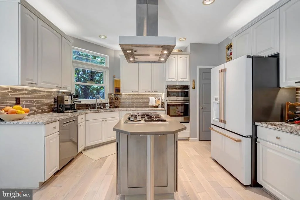Photo of 10090 TUMMEL FALLS DRIVE