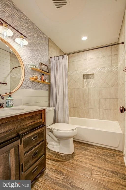 Photo of 7562 REMINGTON ROAD