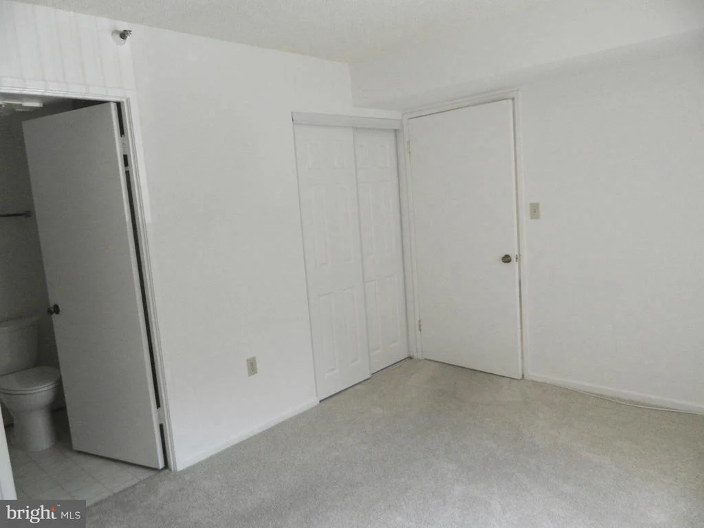 Photo of Unit 2107 at 15107 INTERLACHEN DRIVE