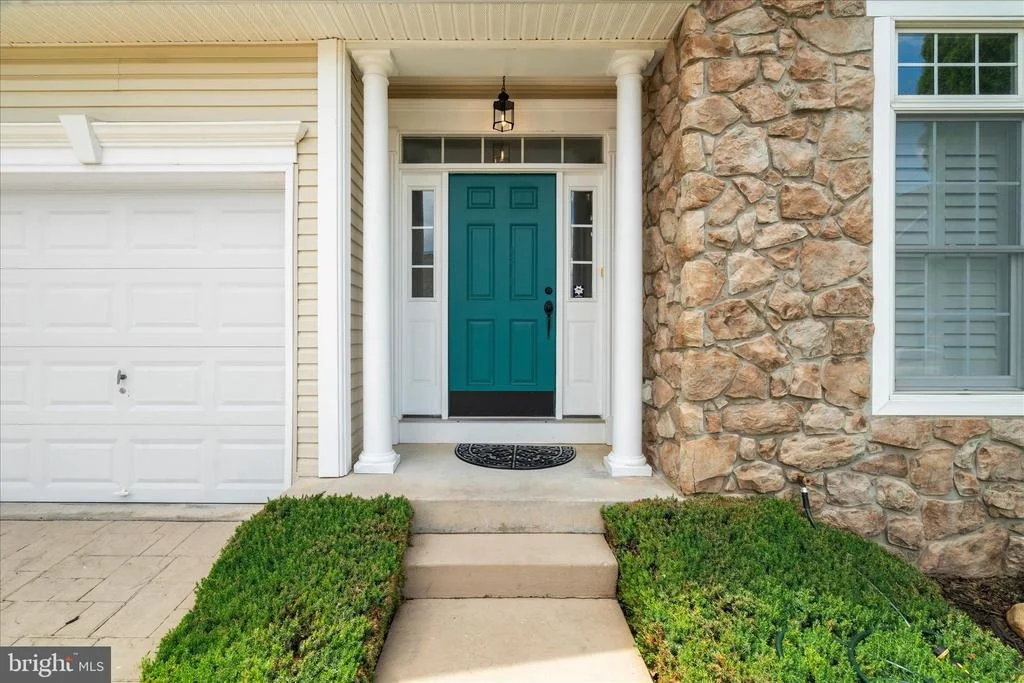 Photo of 4 LAMAR LANE
