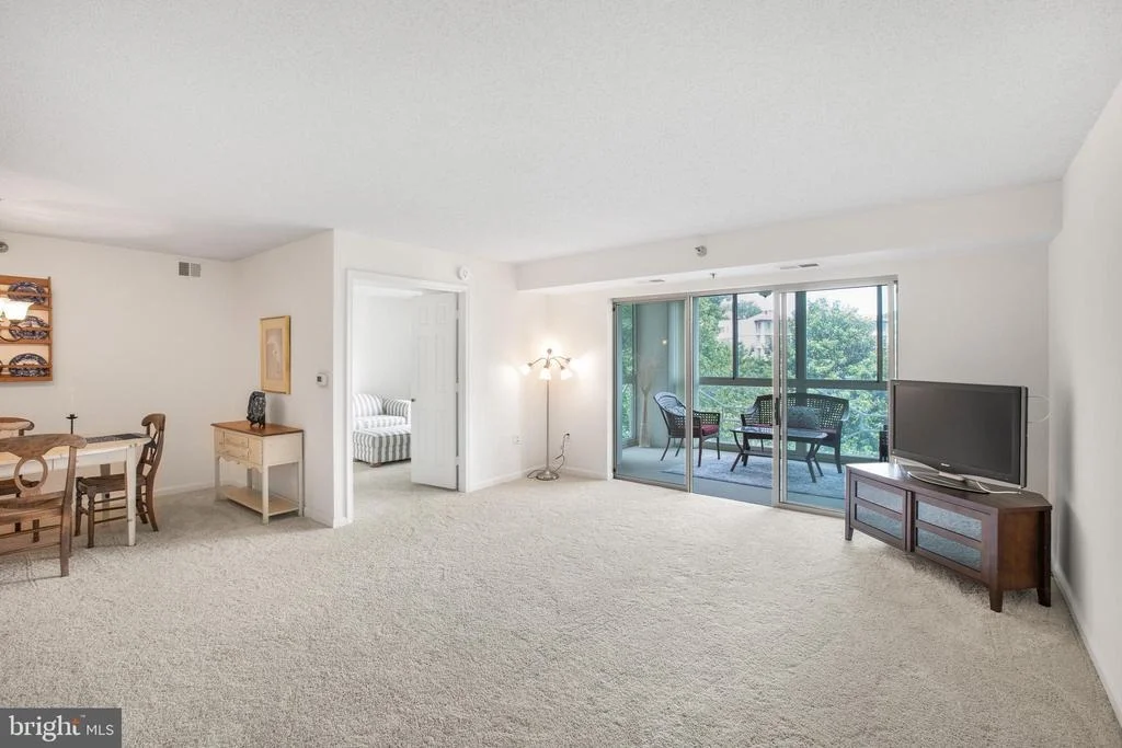 Photo of Unit 307 at 14805 PENNFIELD CIRCLE