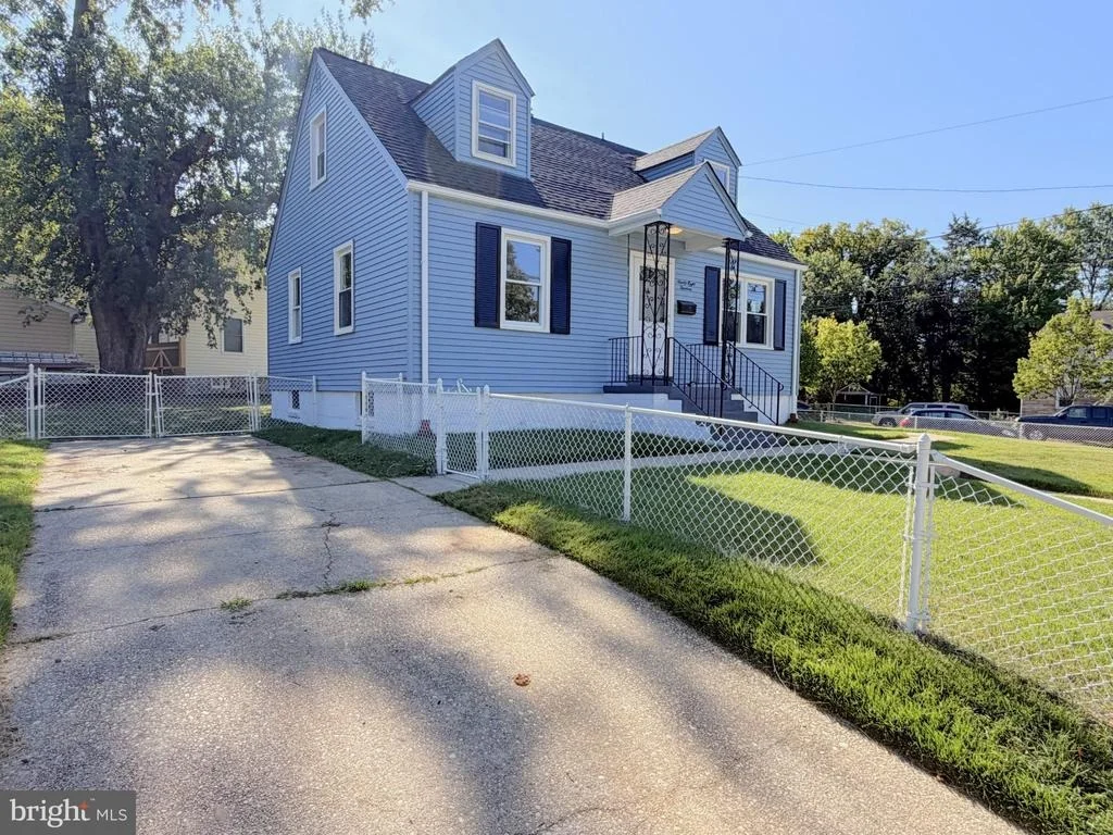 Photo of 9813 BRADDOCK ROAD