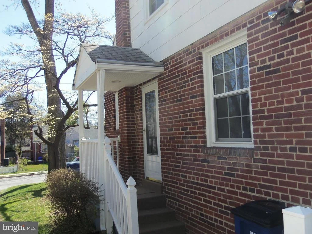 Photo of 10148 SUTHERLAND ROAD