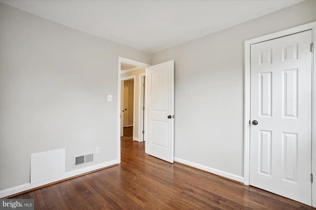 Photo of 7926 JACKSON ROAD