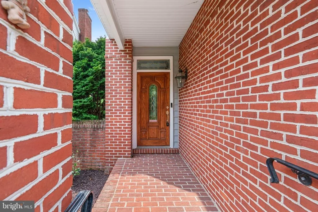 Photo of 11210 SHADOWMERE MEWS