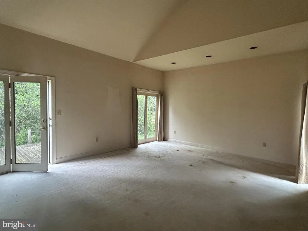 Photo of 18804 DOVER DRIVE