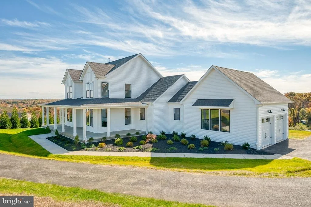 Photo of 2527A FOURLEAF DRIVE