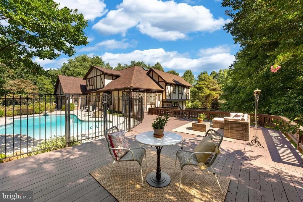 Photo of 8000 EXODUS DRIVE