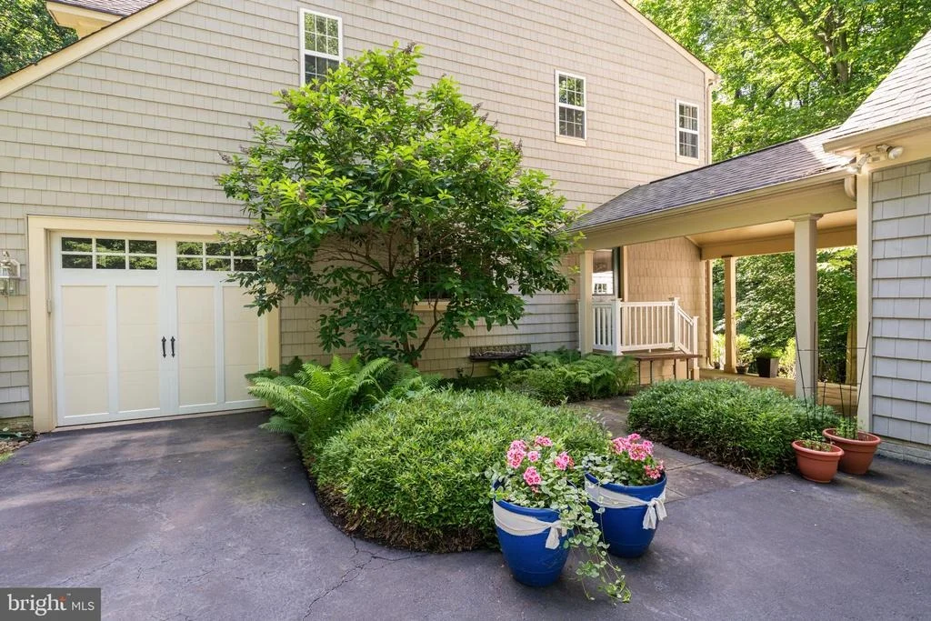 Photo of 40845 FOREST GLEN DRIVE