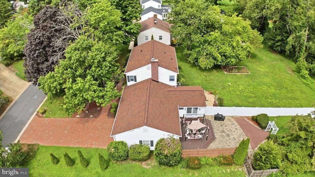 Photo of 101 N FAIRFIELD DRIVE