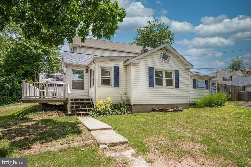 Photo of 7801 WATERVIEW