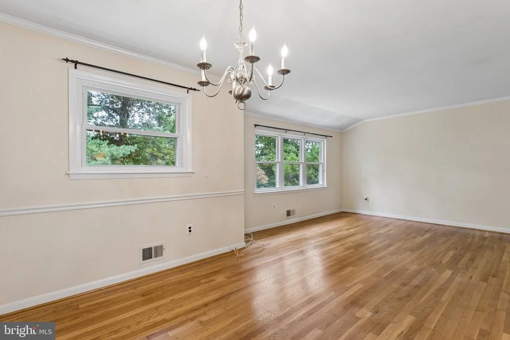 Photo of 1506 AINSLEY ROAD