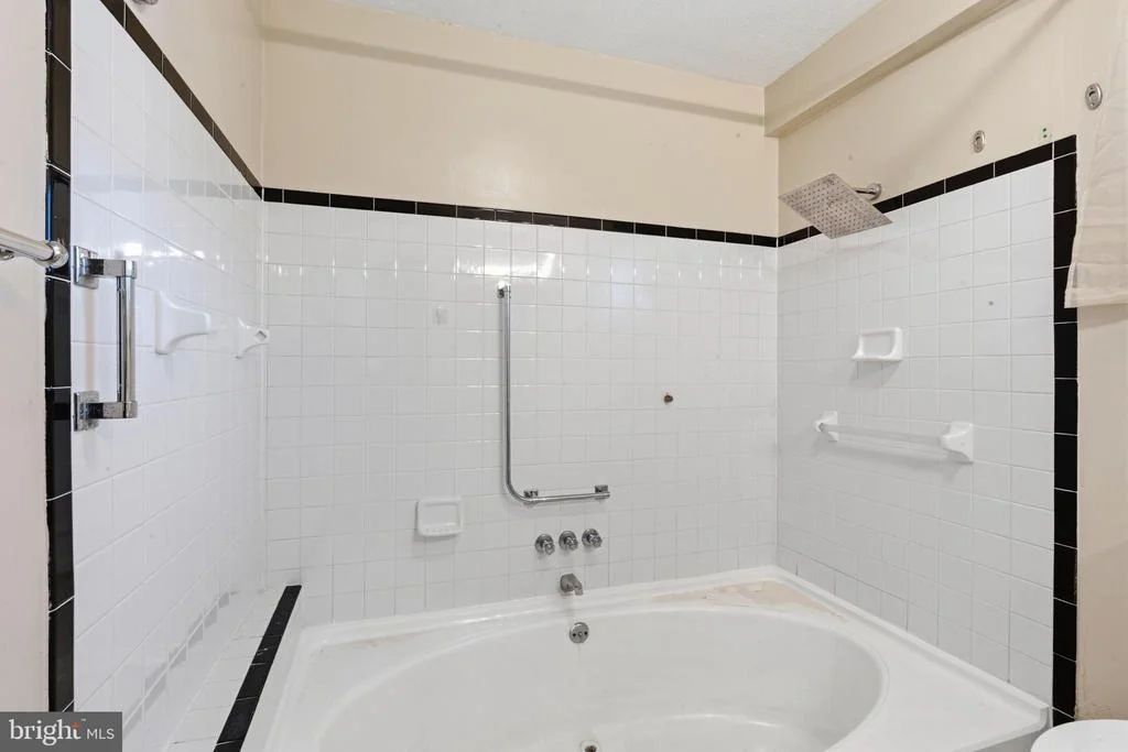 Photo of 28733 RIDGE ROAD