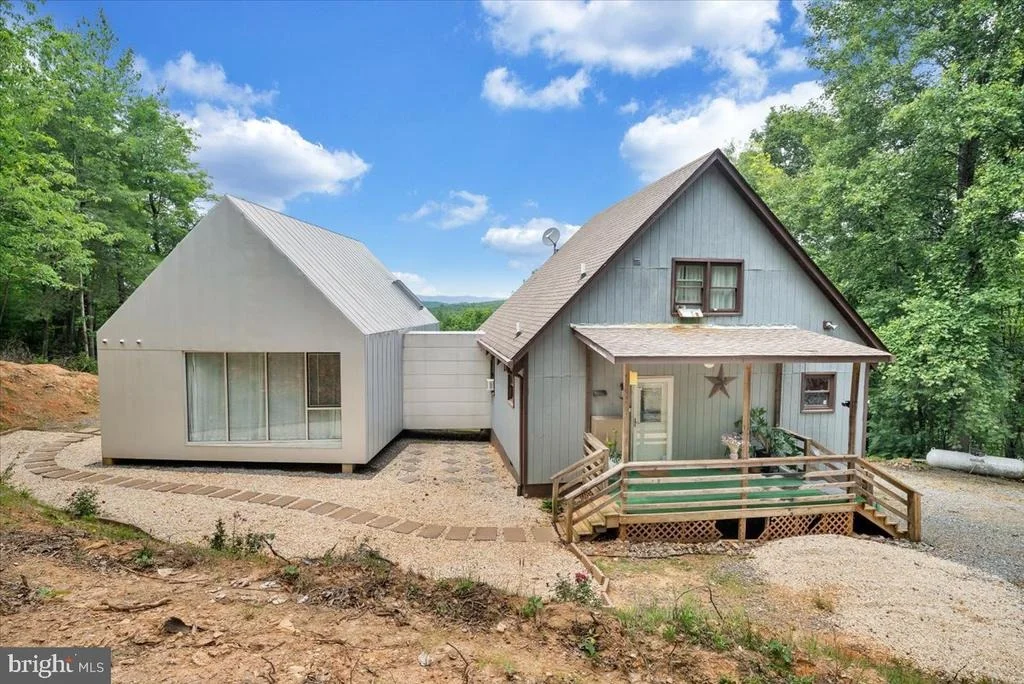 Photo of 722 FOLEY RIDGE ROAD