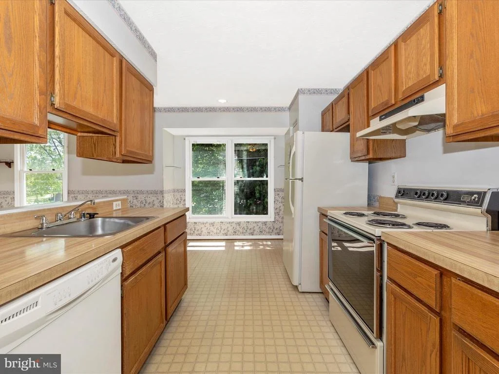 Photo of 2124 COLLINGWOOD LANE