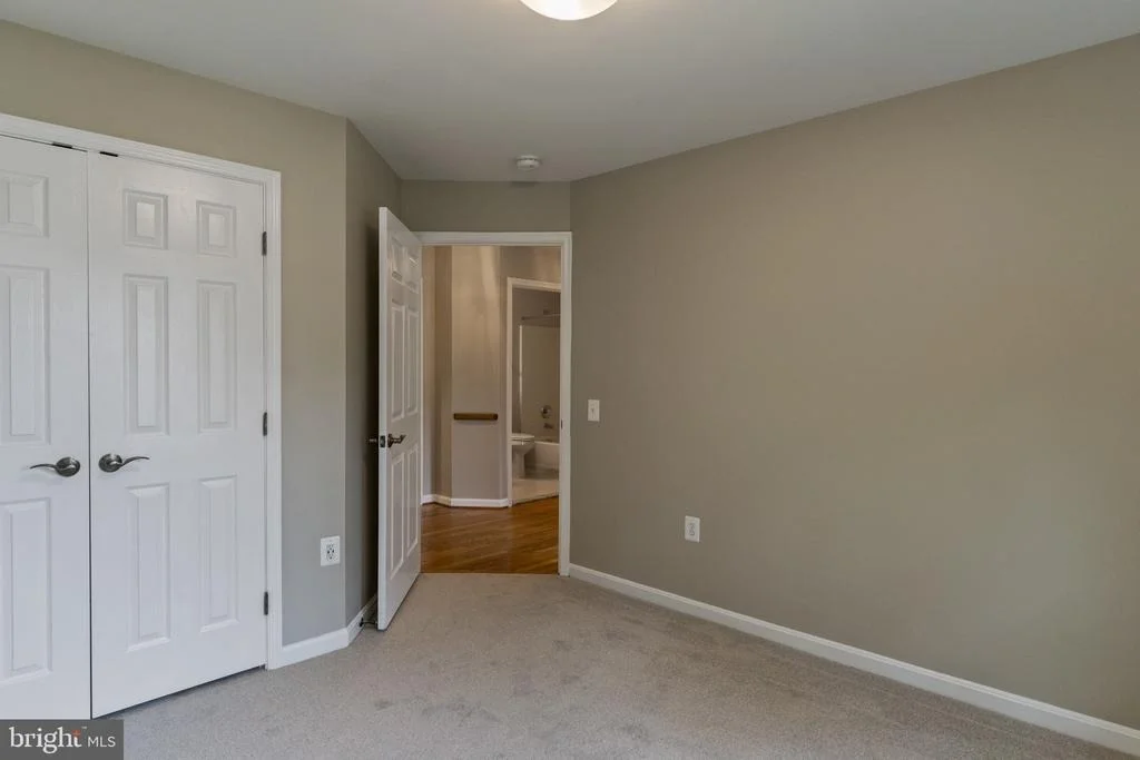 Photo of 8095 SETTLE COURT