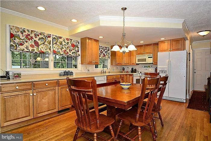 Photo of 856 MOFFETT FORGE ROAD