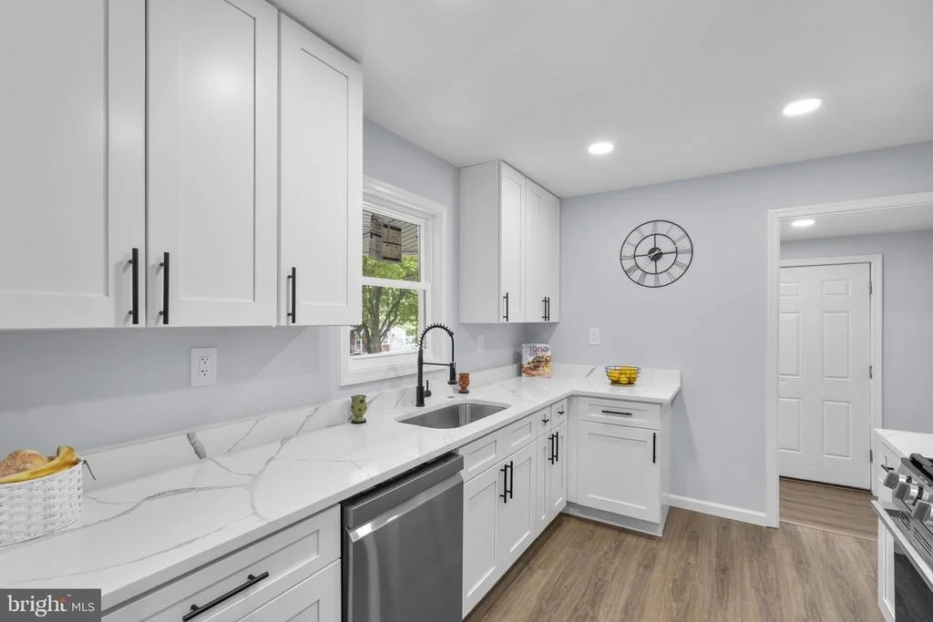 Photo of 4010 FOREST GROVE