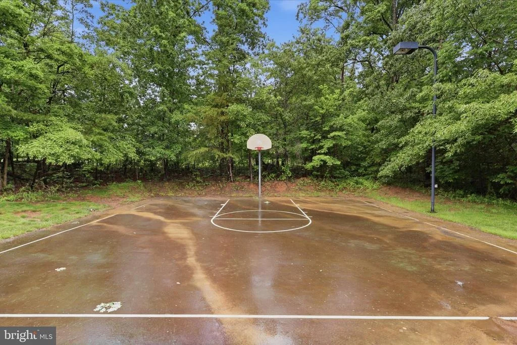 Photo of 8277 ROXBOROUGH LOOP