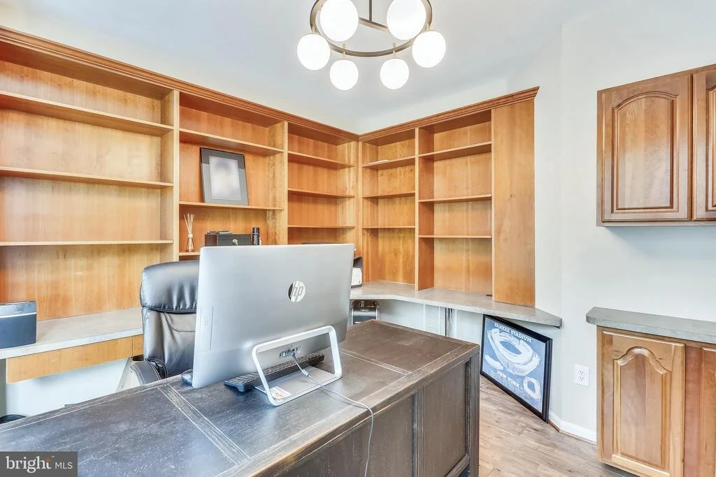 Photo of 21522 FOX FIELD CIRCLE
