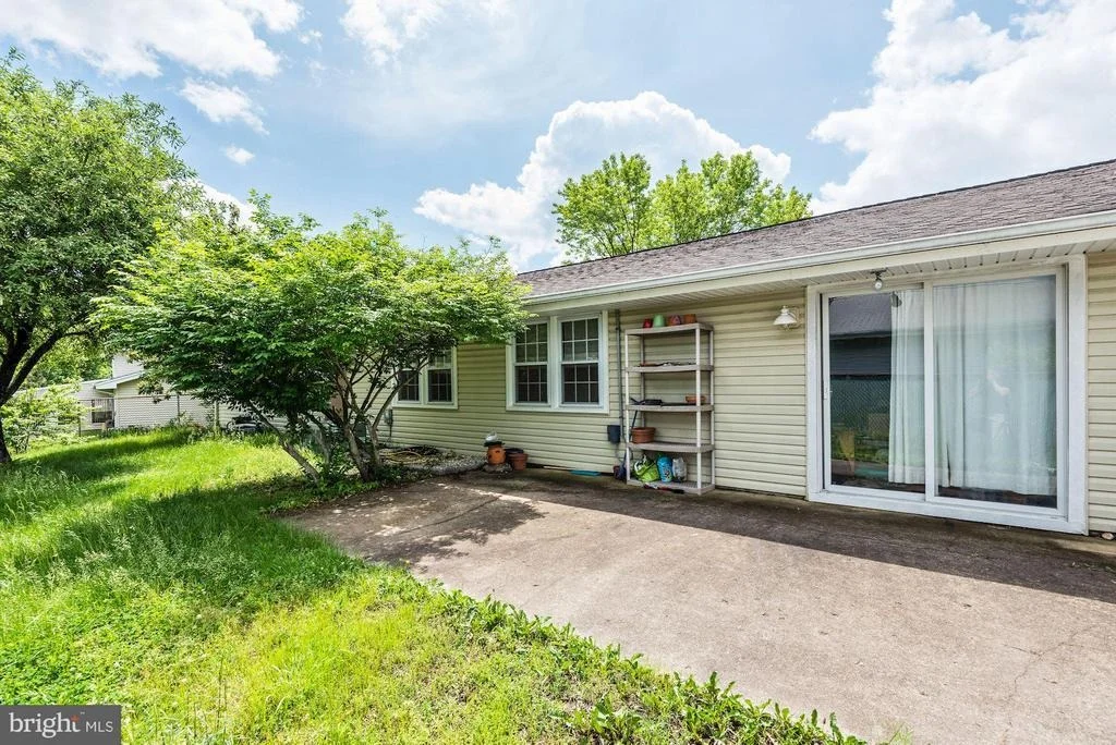 Photo of 2411 PINEFIELD ROAD
