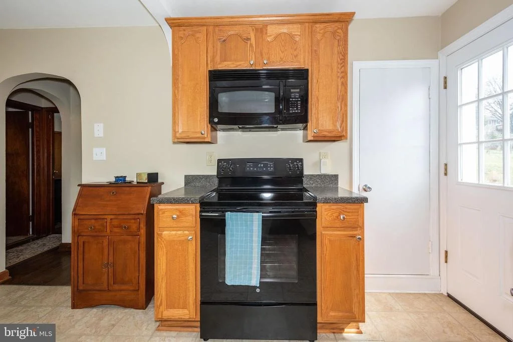 Photo of 6819 VALE SUMMIT LANE