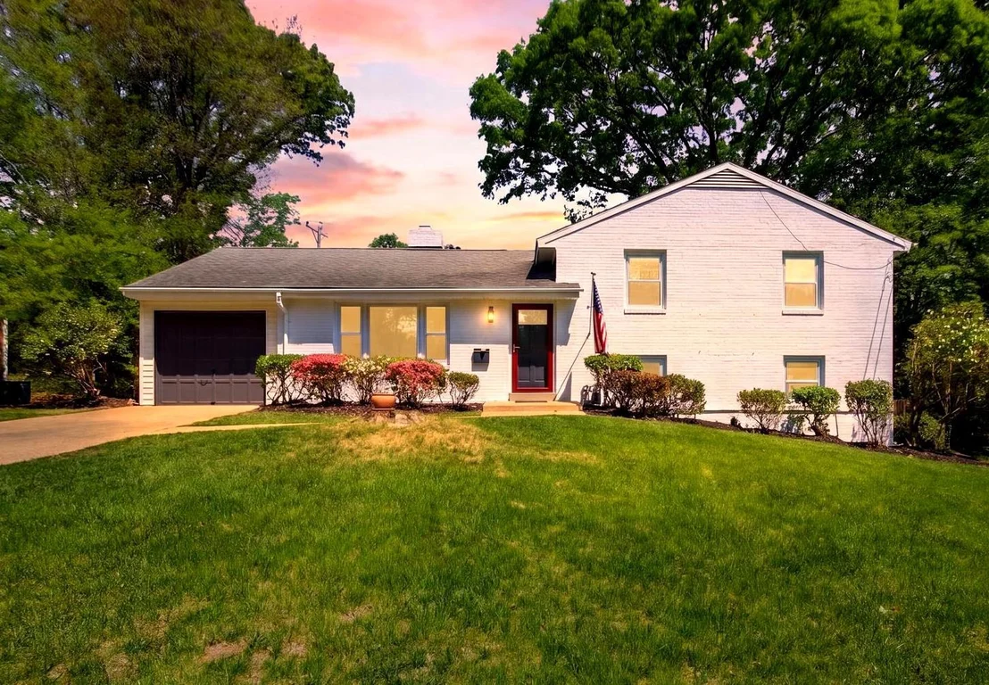 Photo of 7708 JANSEN DRIVE