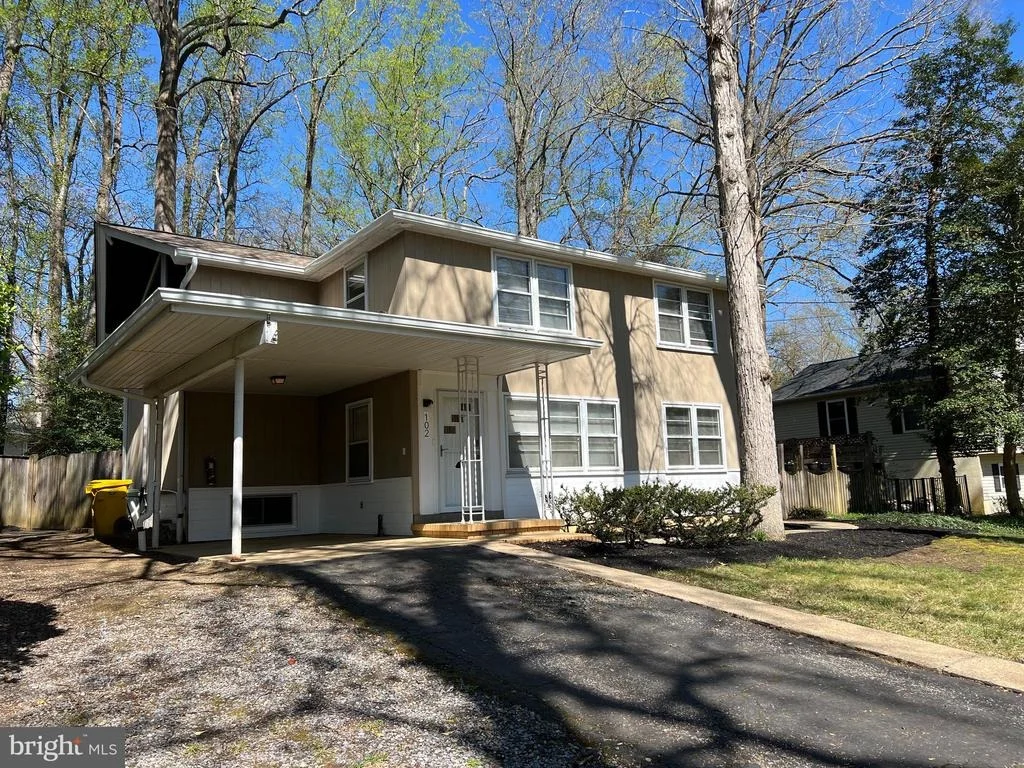 Photo of 102 OAK DRIVE