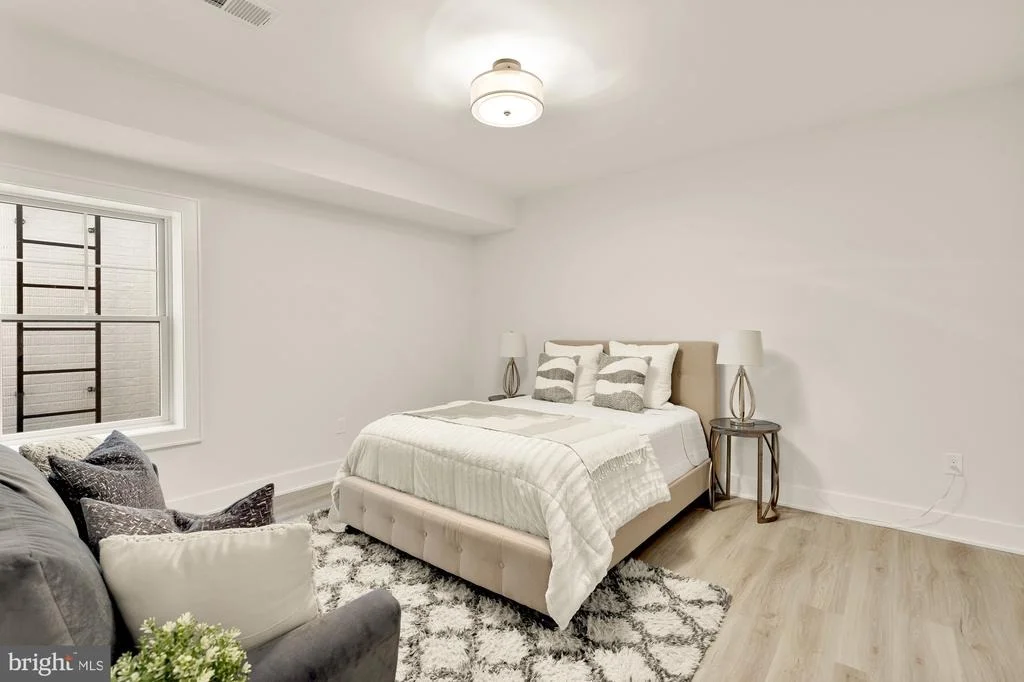 Photo of 9508 FOREST ROAD