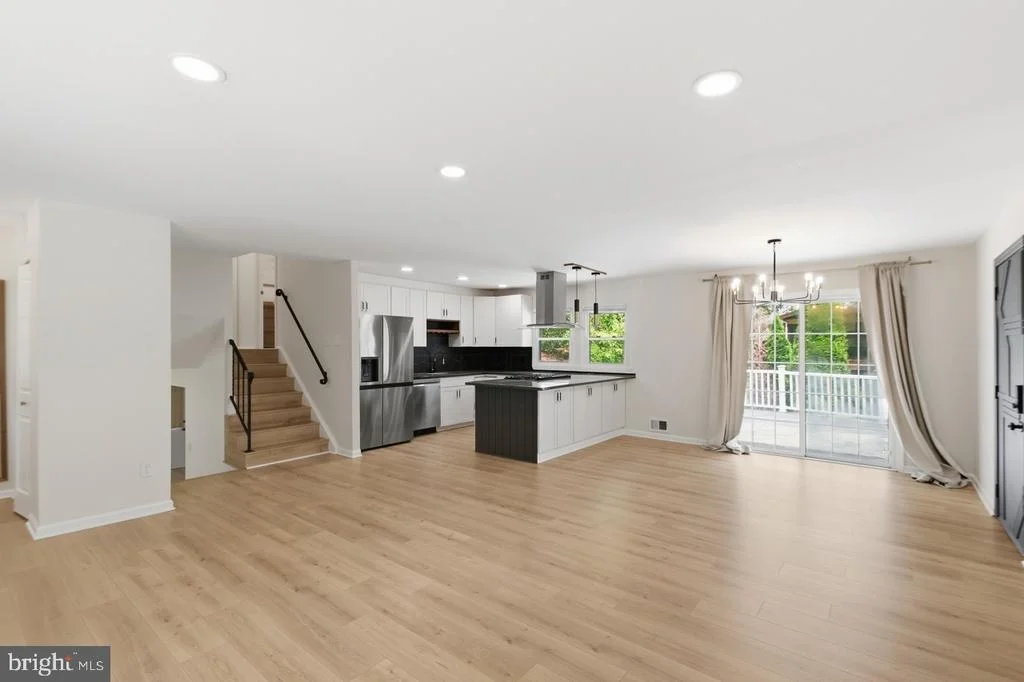 Photo of 7215 WILLOW OAK PLACE