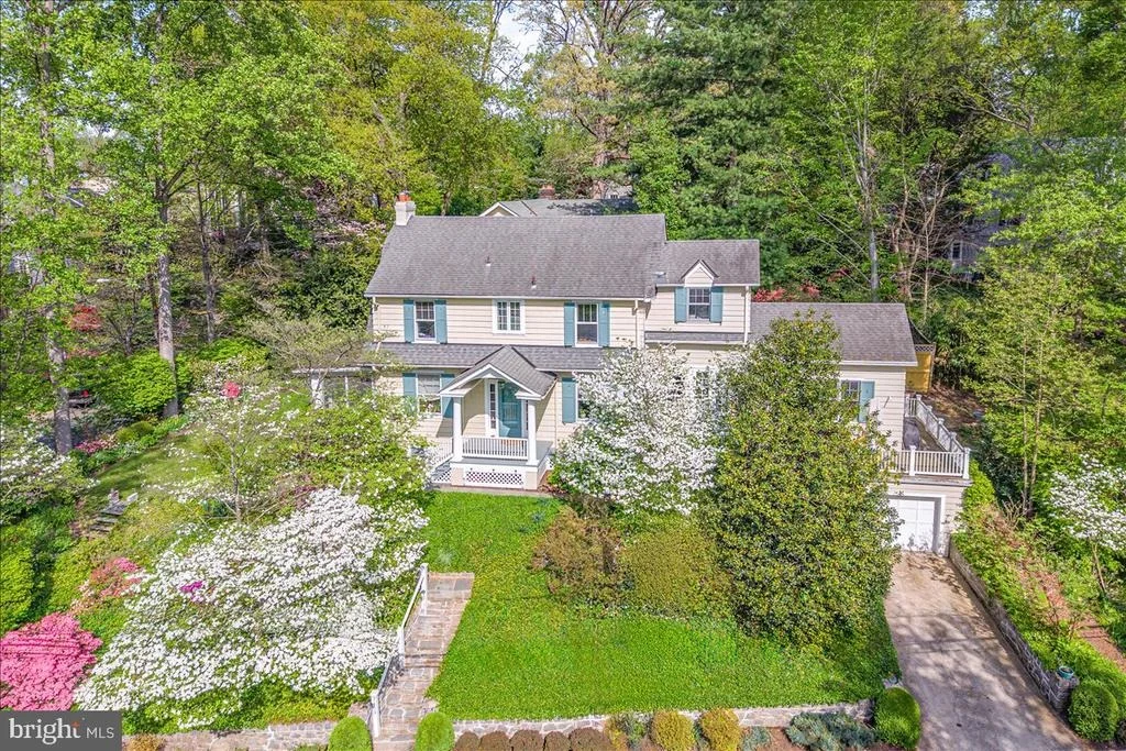 Photo of 7109 MEADOW LANE