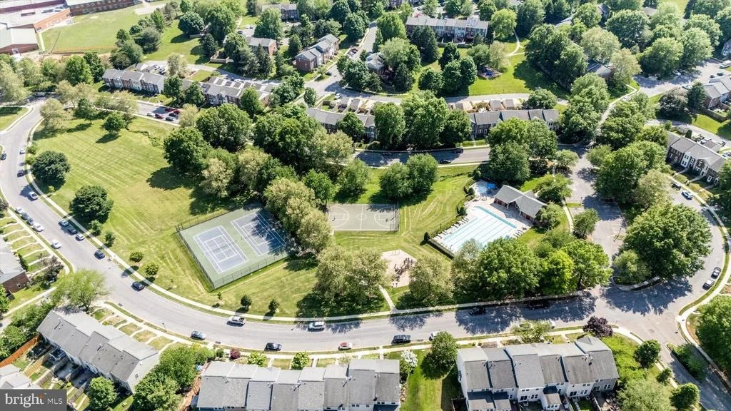 Photo of 2402 SHAKER LANE
