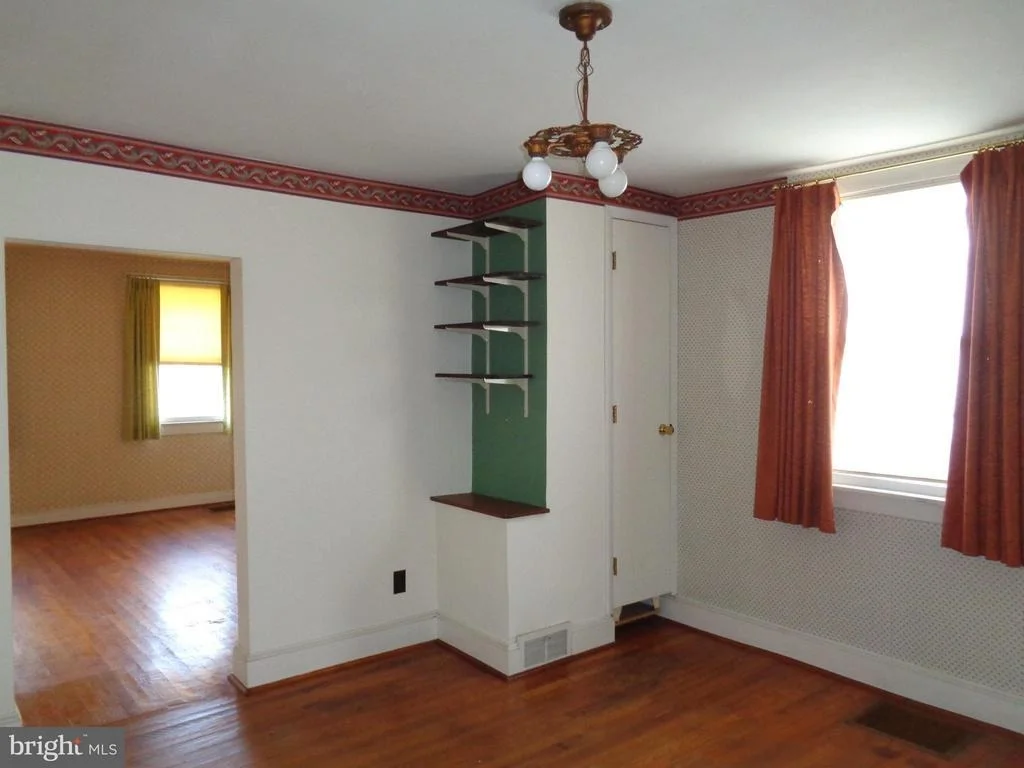 Photo of 9023 WALNUT STREET