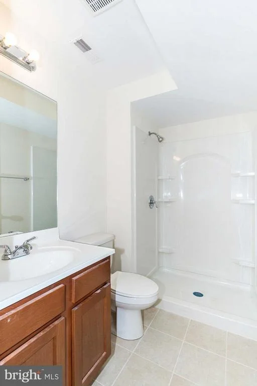 Photo of 3905 QUEEN MARY DRIVE