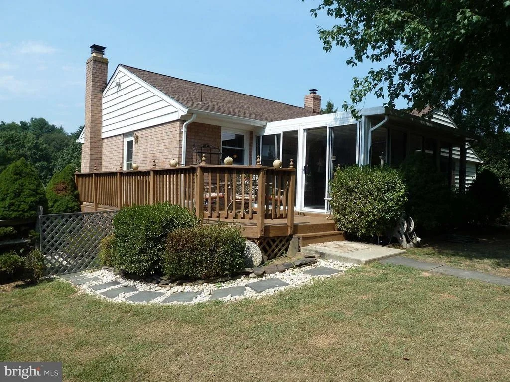 Photo of 19605 CHARLINE MANOR ROAD