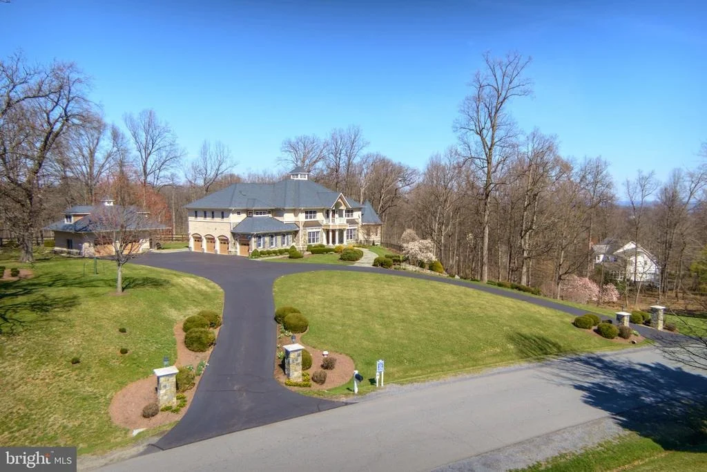 Photo of 40436 BEACON HILL DRIVE